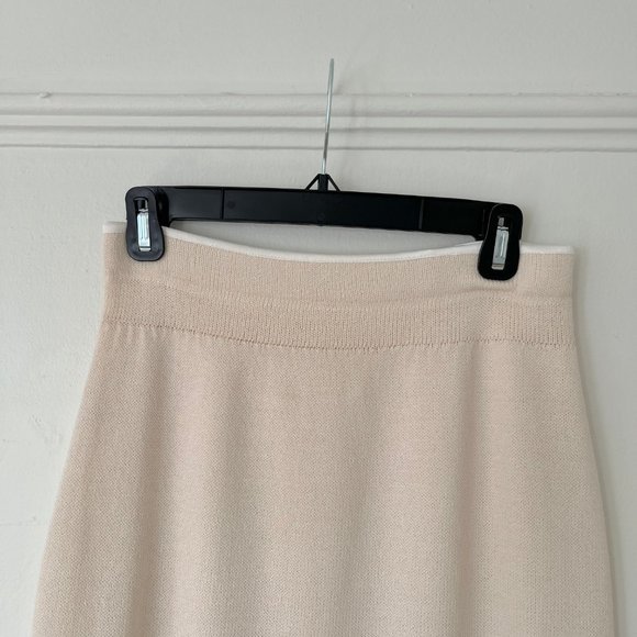 St. John Vintage Knit Set in Ivory - Picture 3 of 5